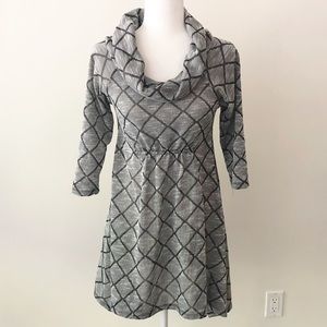 4/$20 🌴 Flirty Pink | Black & White Cowl Neck Textured Knit Maternity Tunic Top